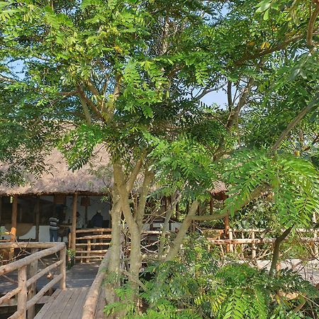 Topi Lodge Katunguru Exterior foto